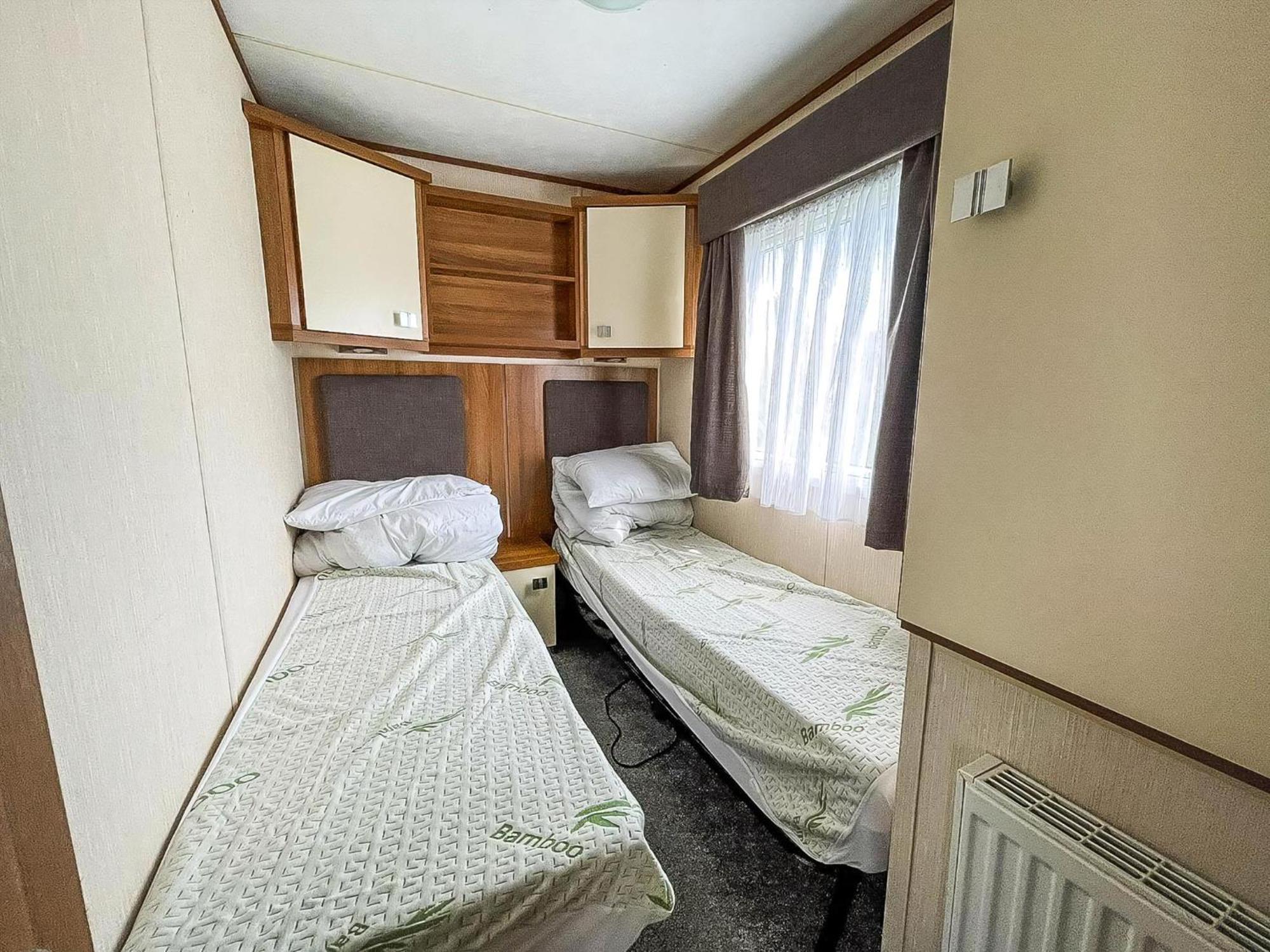 Lovely 8 Berth Caravan At Sunnydale In Lincolnshire Ref 35239S Louth  Exterior photo