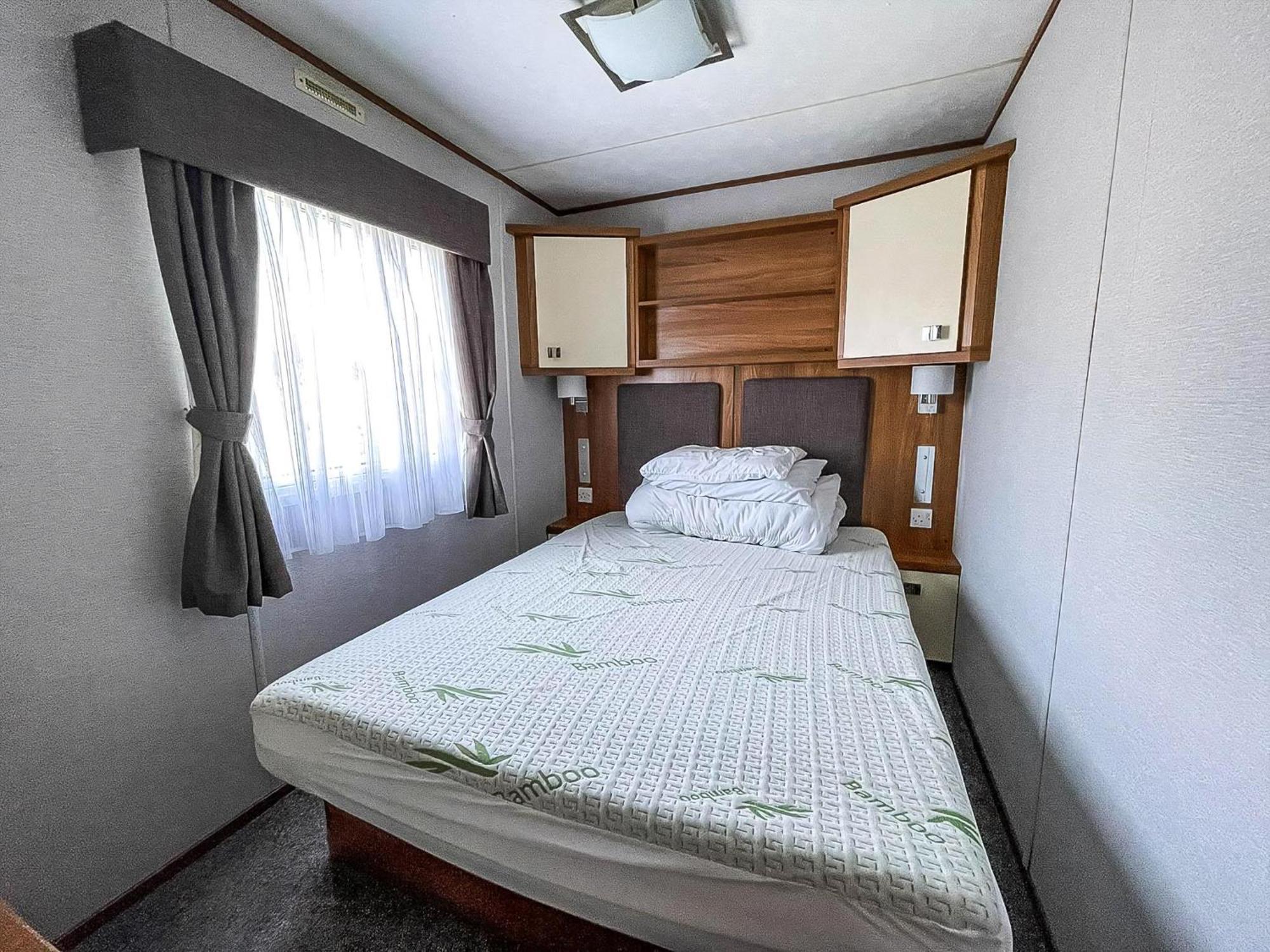 Lovely 8 Berth Caravan At Sunnydale In Lincolnshire Ref 35239S Louth  Exterior photo